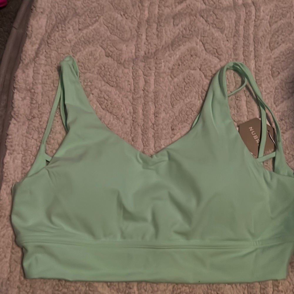 Buffbunny monarch sports bra in key lime pie in size xxl